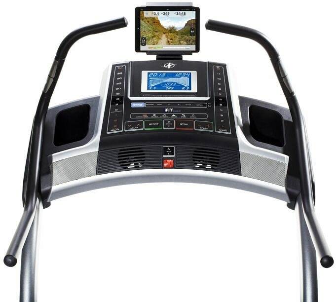 Nordictrack Incline TrainerX7i Contre Freemotion Incline Trainer